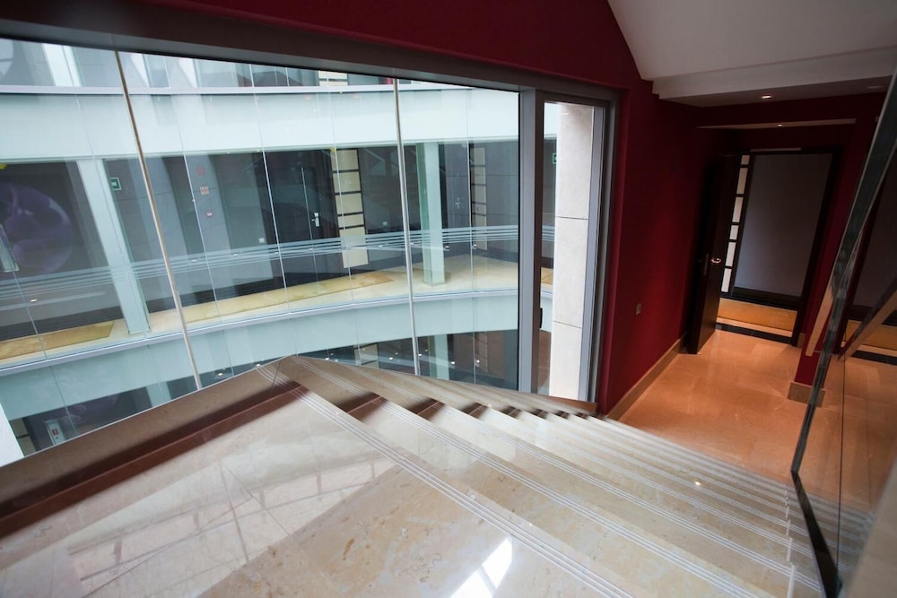 Nexus Valladolid Suites Hotel 23/44