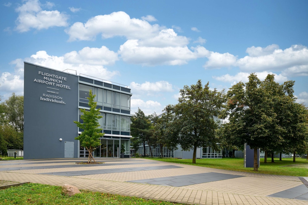 Flightgate Munich Airport Hotel, a member of Radisson Individuals 45/50