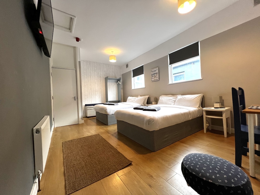 Central Cove Guesthouse 8/49