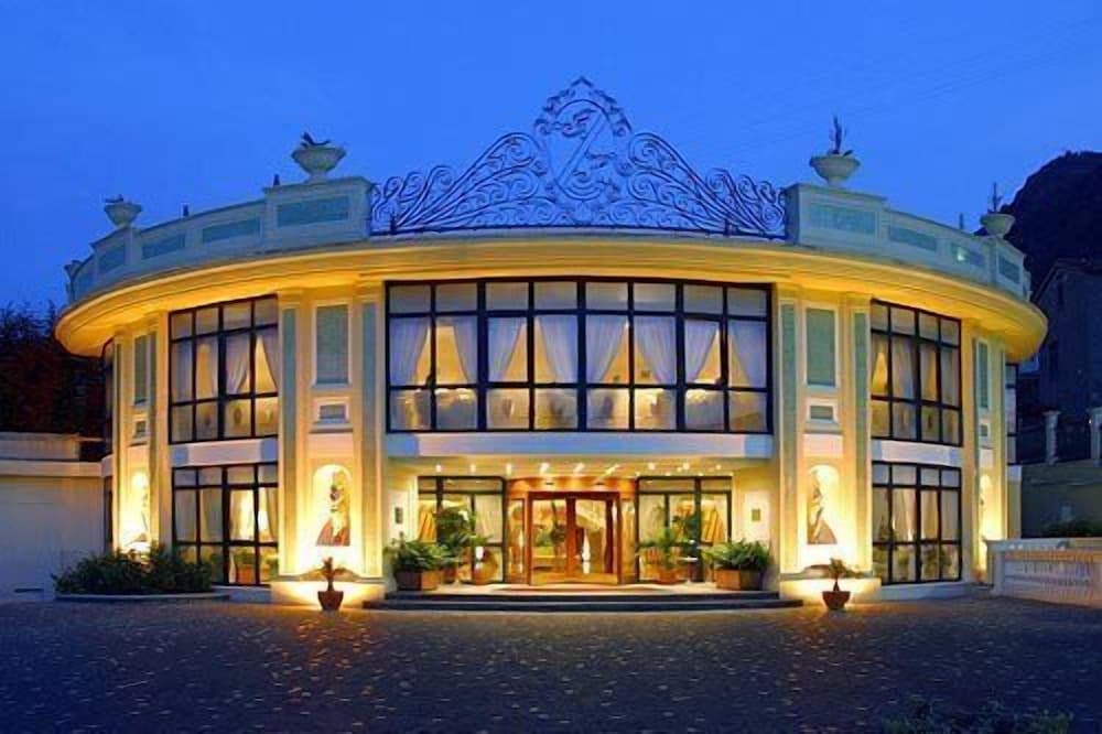 Grand Hotel La Pace - Adults Only 4/57