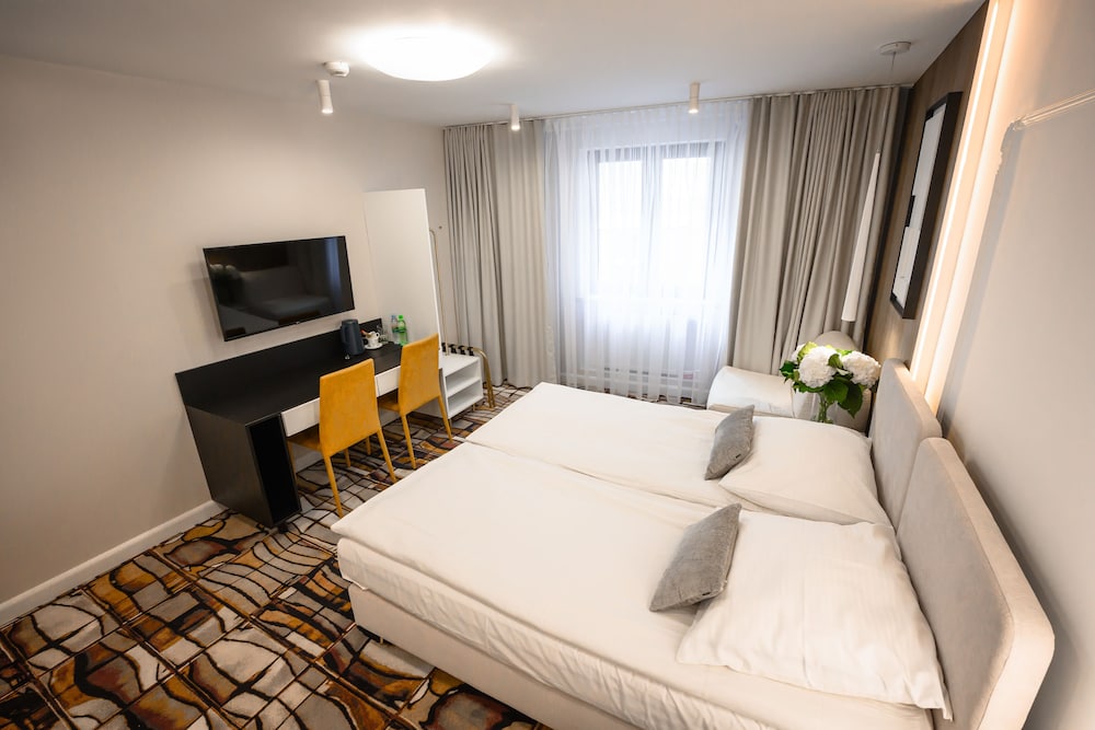 STANDARD, TWIN BEDS