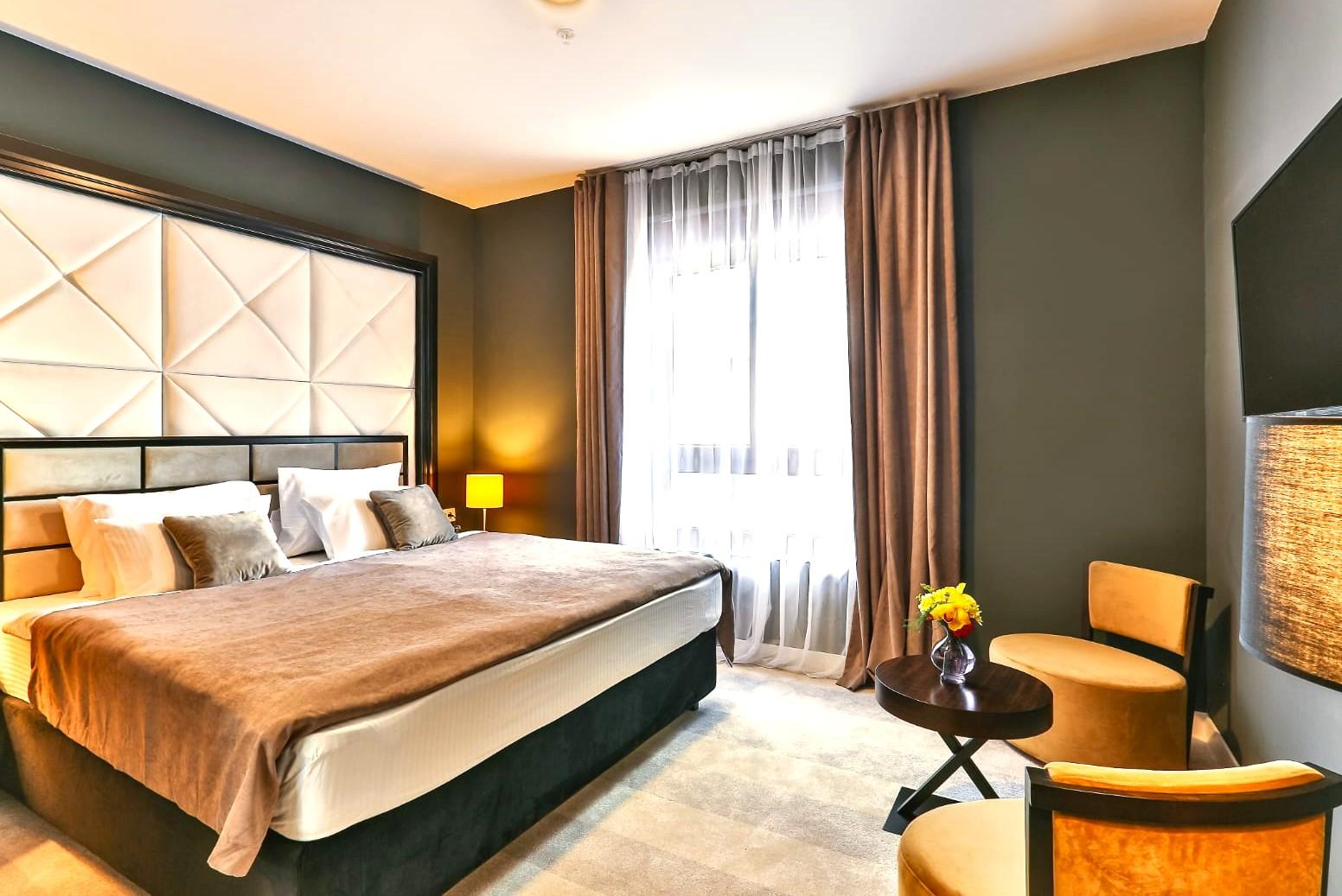 Royalis Suites 20/32