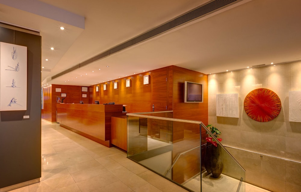 Acevi Villarroel Hotel 3/62
