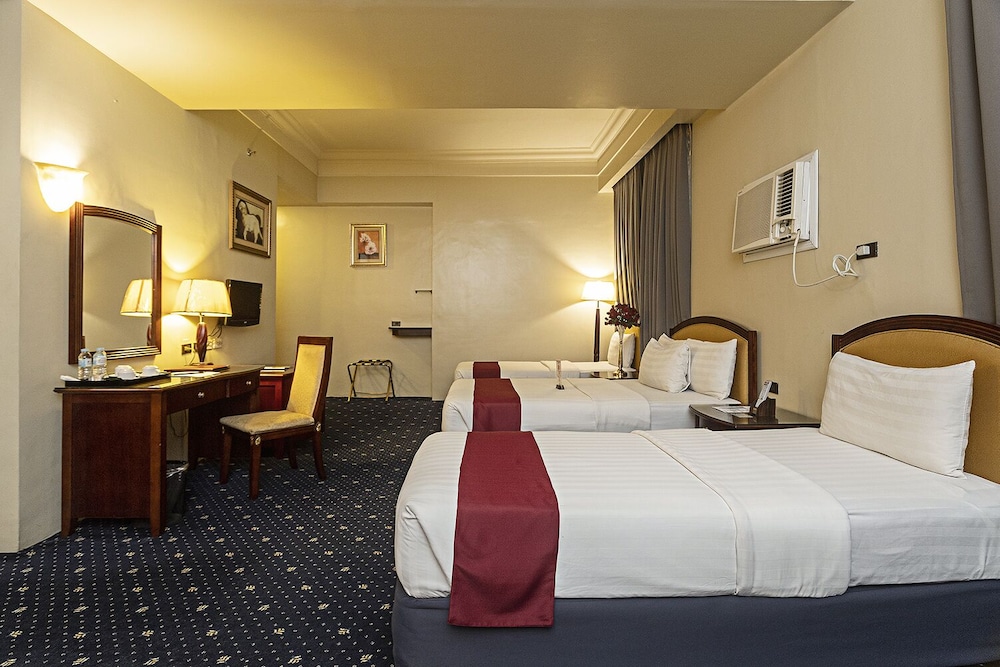 Sarrosa International Hotel And Residential Suites 14/50