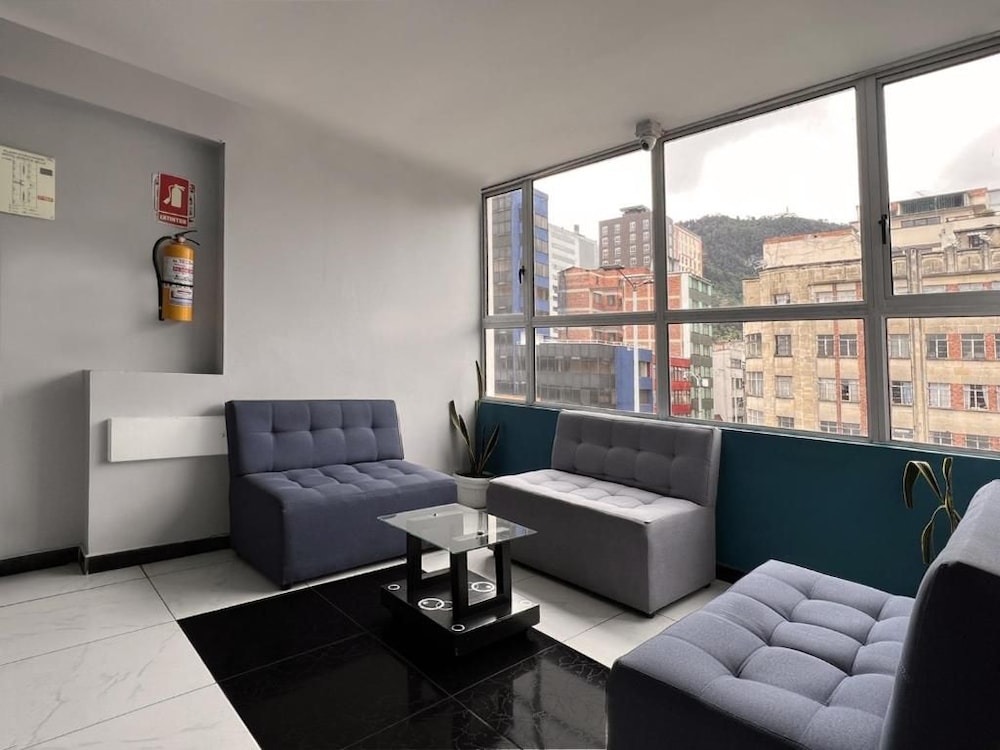 Ayenda 1077 Bogota Hills 39/52