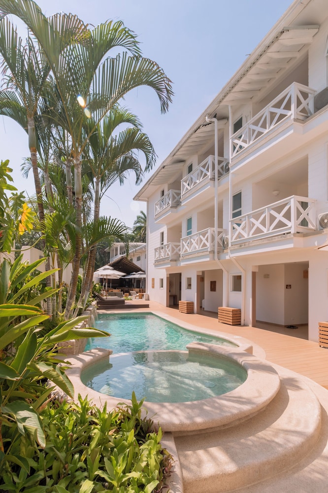 Hotel Santa Teresa 2/65