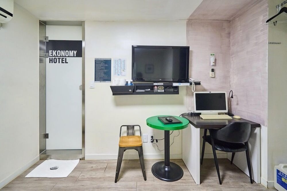 Ekonomy Hotel Incheon 38/50