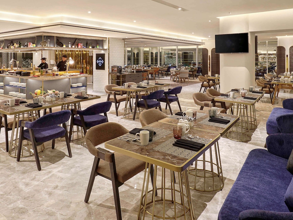 Novotel Jakarta Cikini 34/49