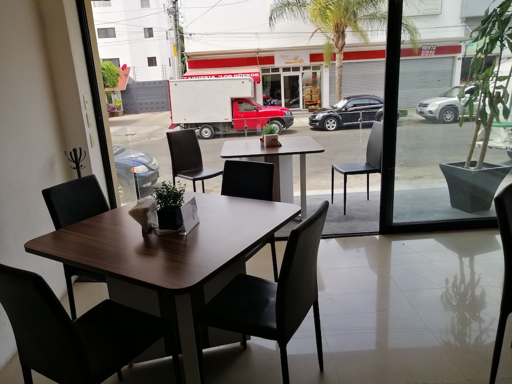 Campestre Inn Hotel And Residences 43/44