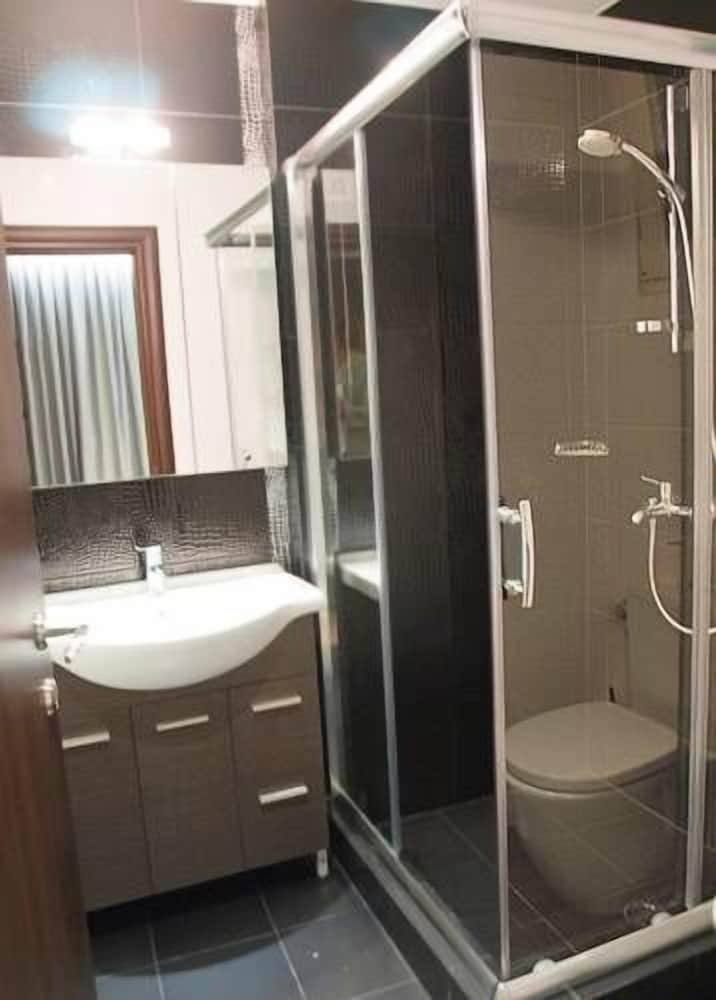 ATHENS CITY HOTEL 50/51