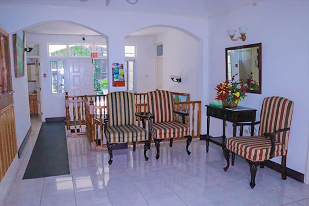 Pink Rock Bed & Breakfast 39/58