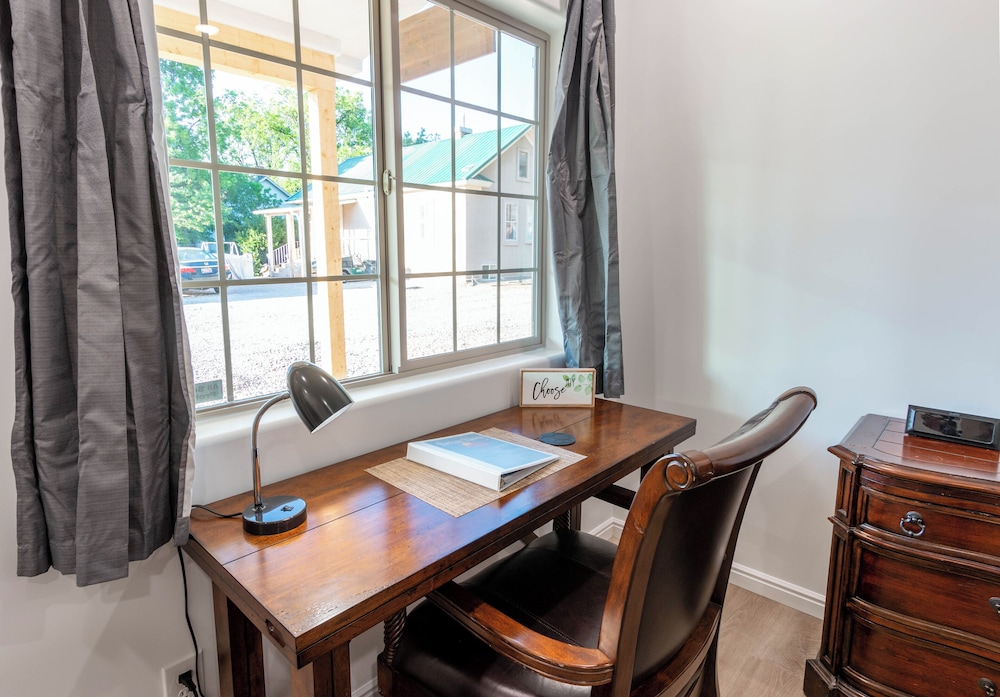 Hurricane Hideaway Lodging 36/46
