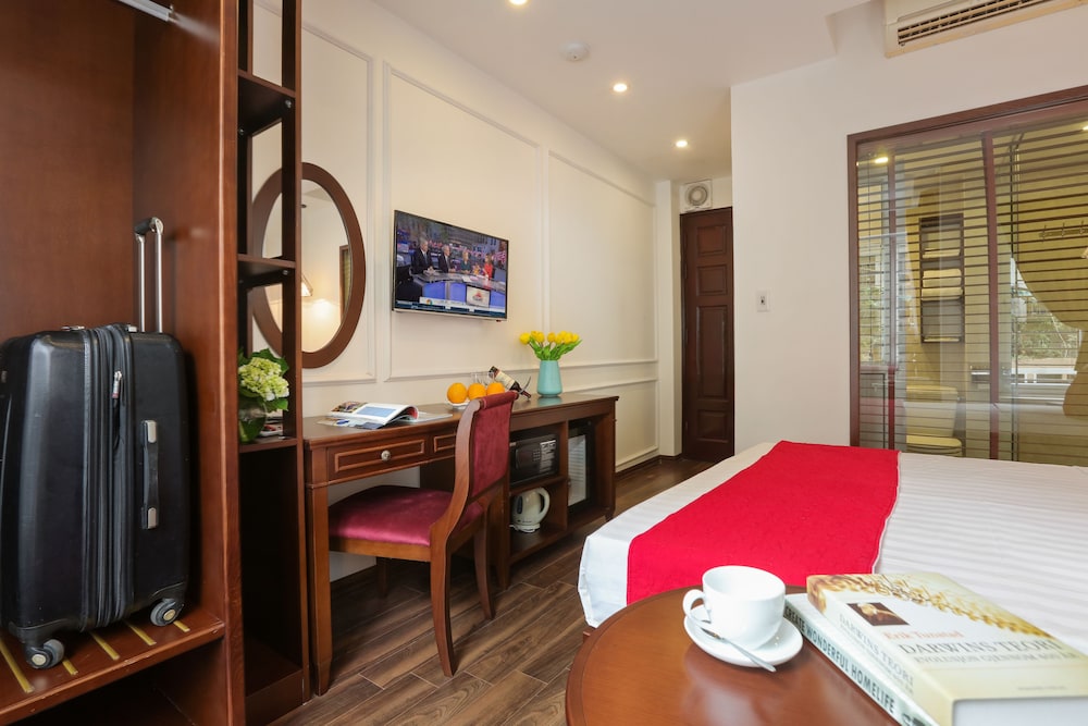 HANOI LA VISION HOTEL 50/54