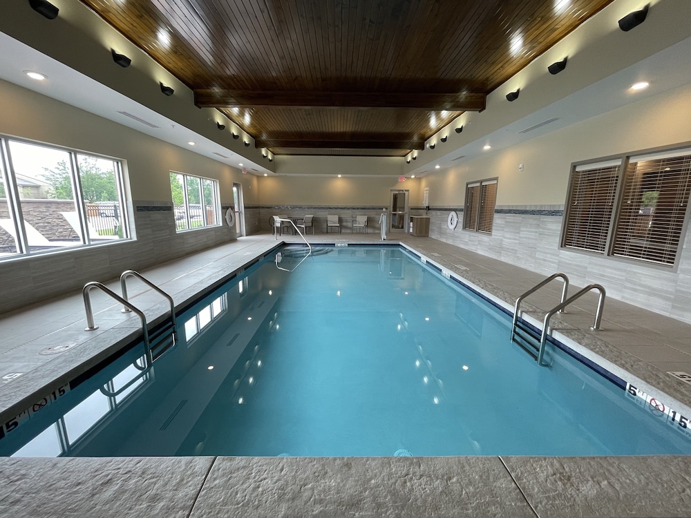 Holiday Inn Express & Suites Ft. Smith Airport, an IHG Hotel 3/75