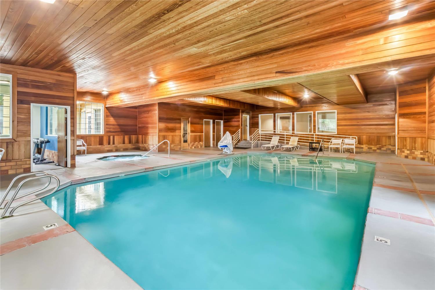 swimming pool spa