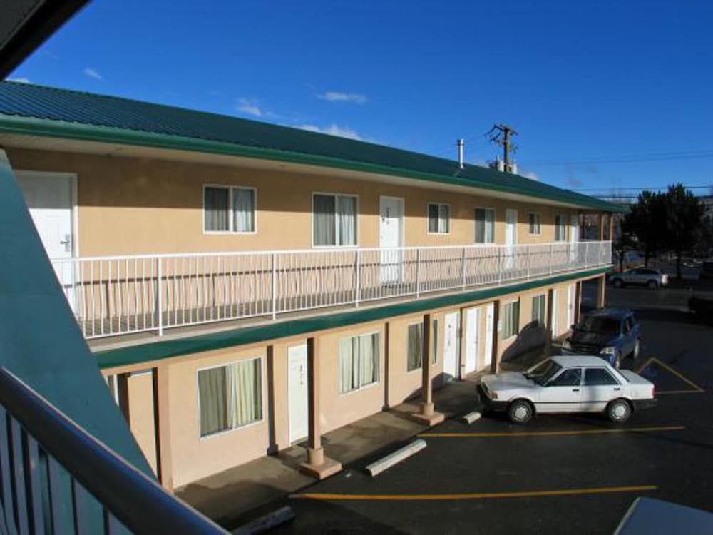 Travelodge by Wyndham Merritt 3/32