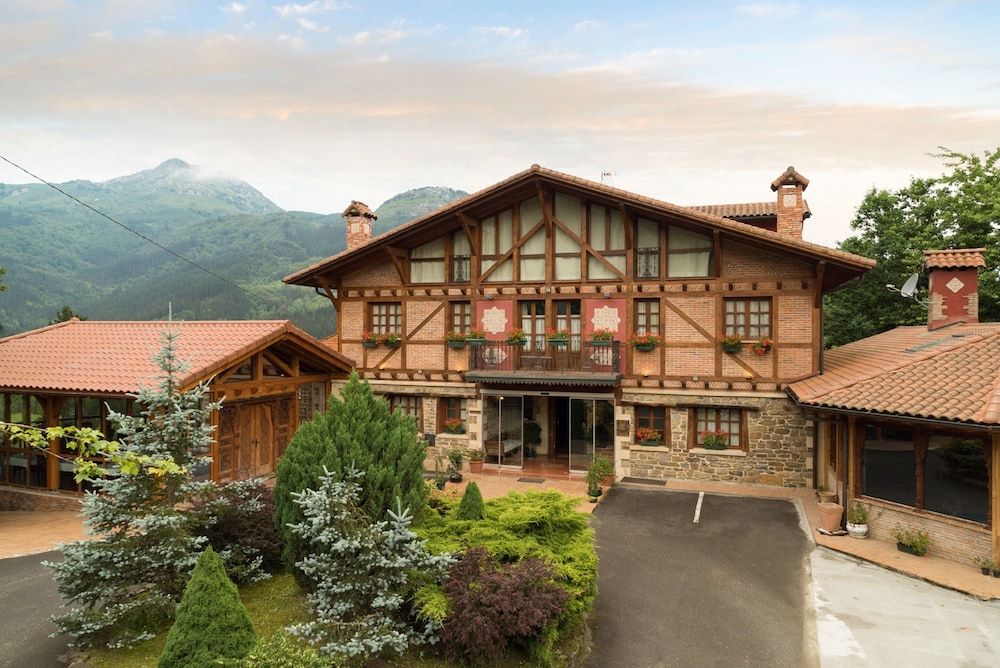 Hotel The Originals and Spa Etxegana 6/70