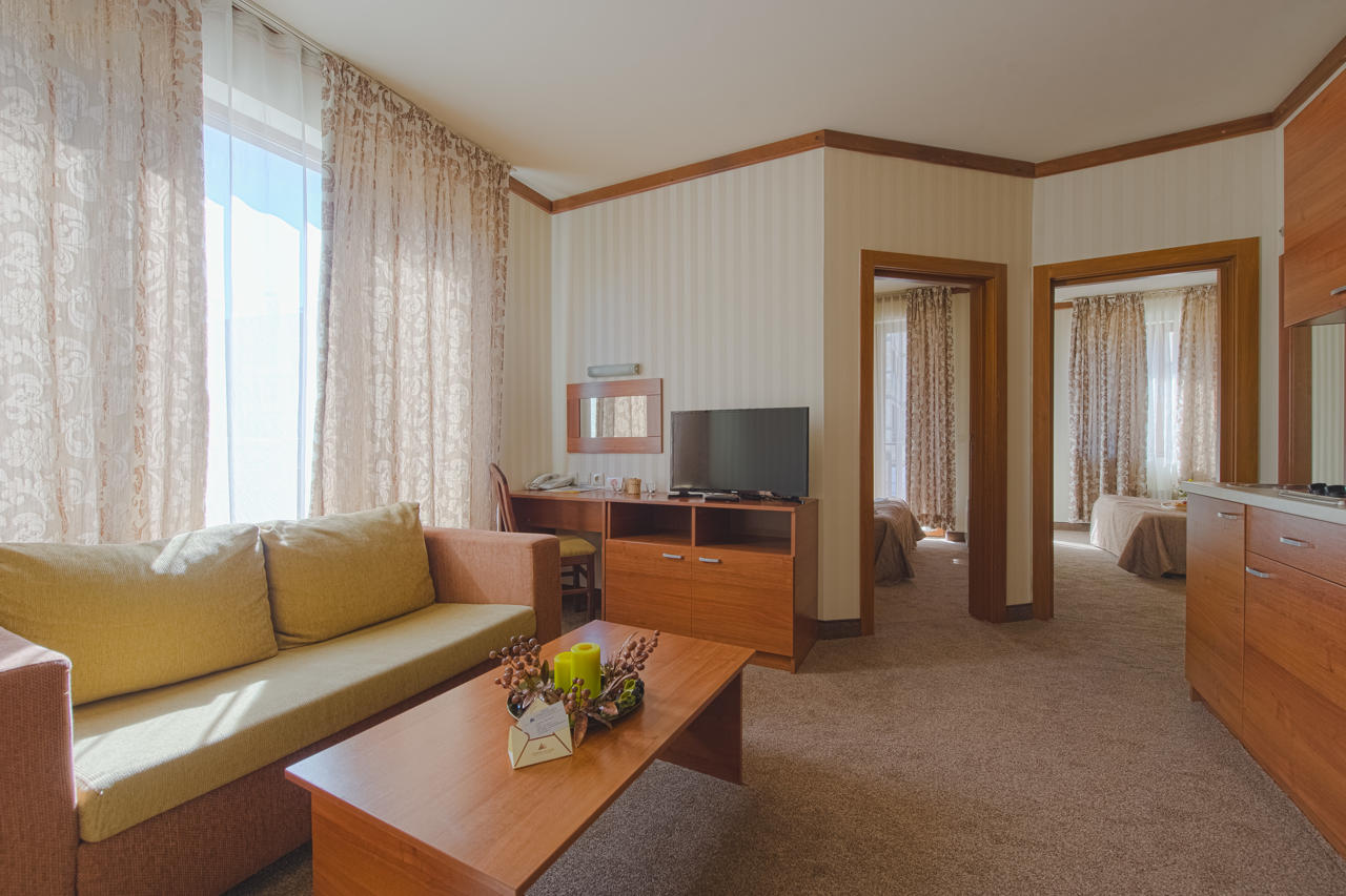 Vihren Royal Palace Hotel 28/38