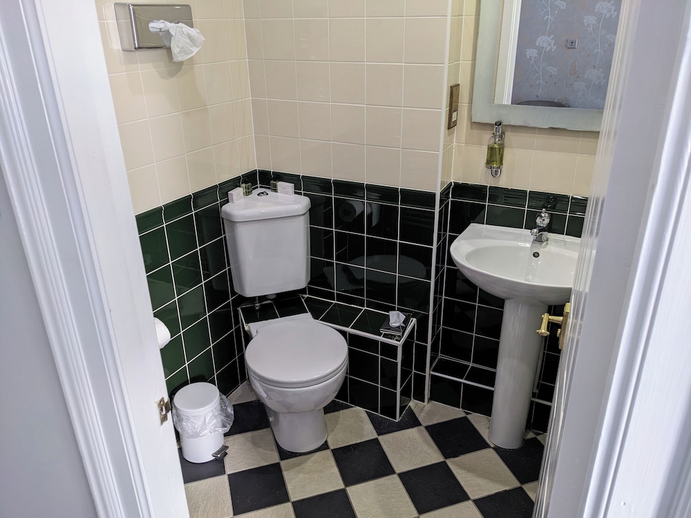 Maitlandfield House Hotel 53/54