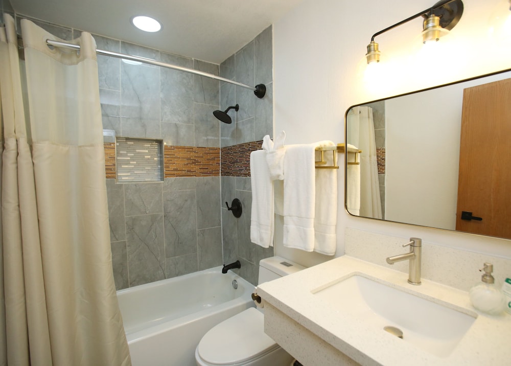 Dragonfly Inn & Suites - Hastings 58/60