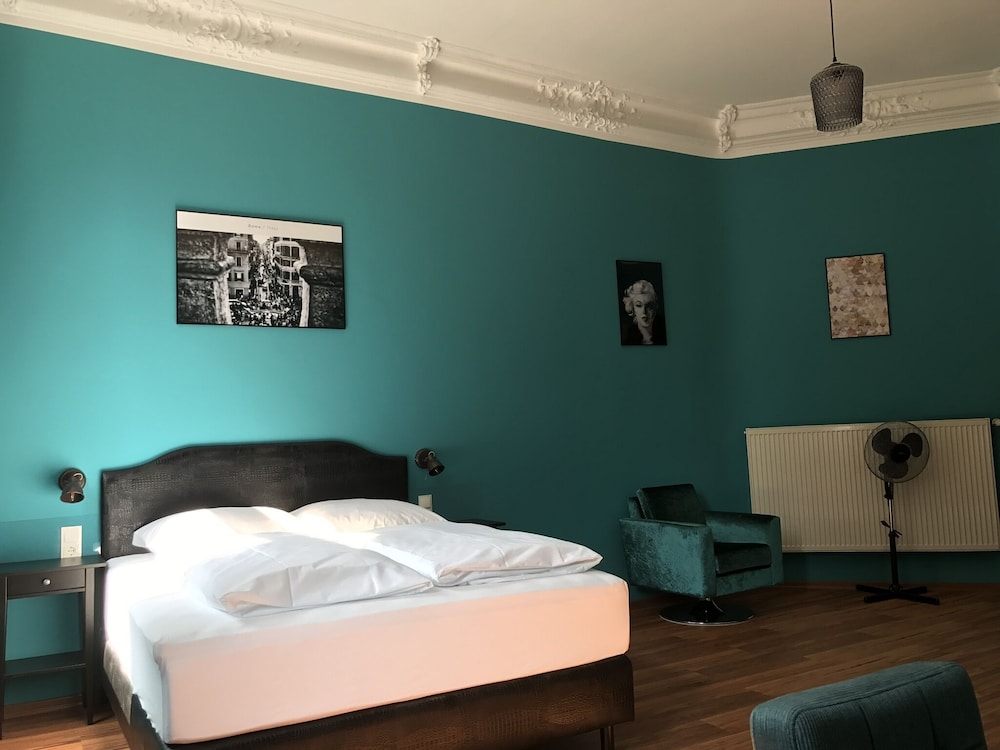 غرفة قياسية بسرير كوين، Hotel Mystique 4/10