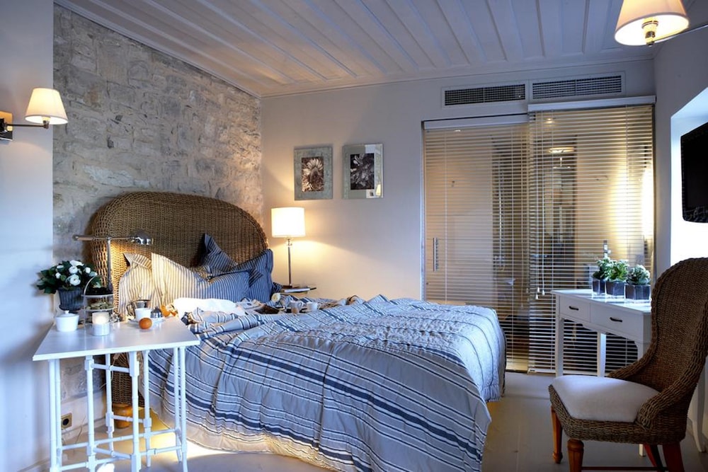 Torri E Merli Boutique Hotel 12/59