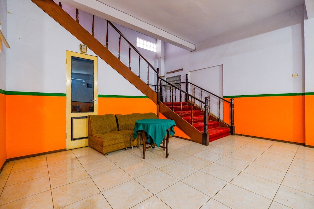OYO 2855 Sartika Hotel Pati 10/42
