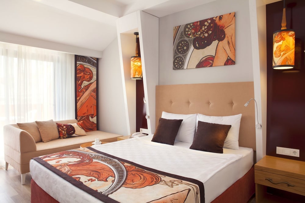 Orange Palace Side Hotel 16/65