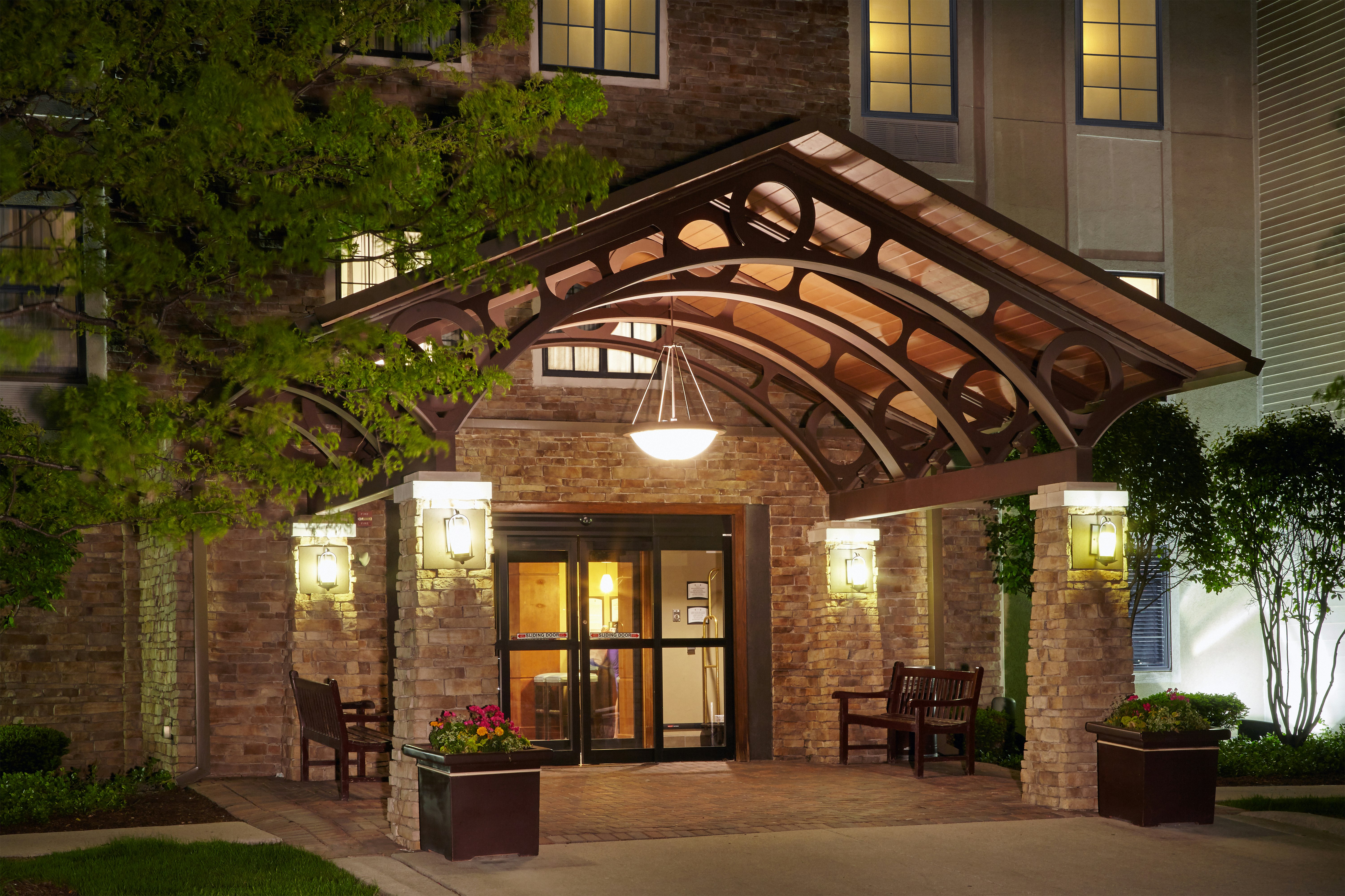 Staybridge Suites Chicago Glenview 8/58