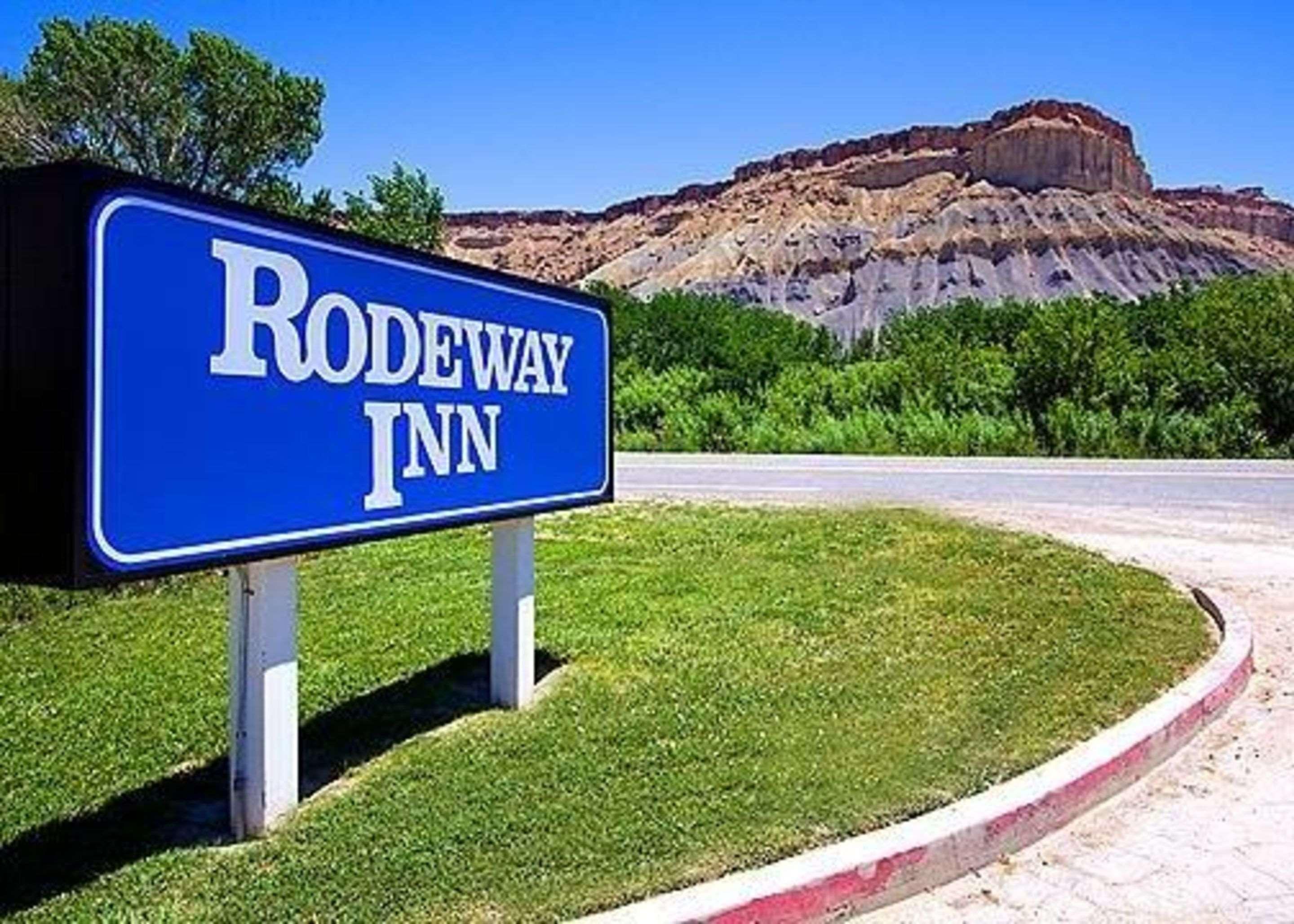 Cathedral Valley Inn 20/21