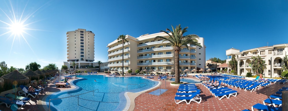 Hotel Puente Real 52/62