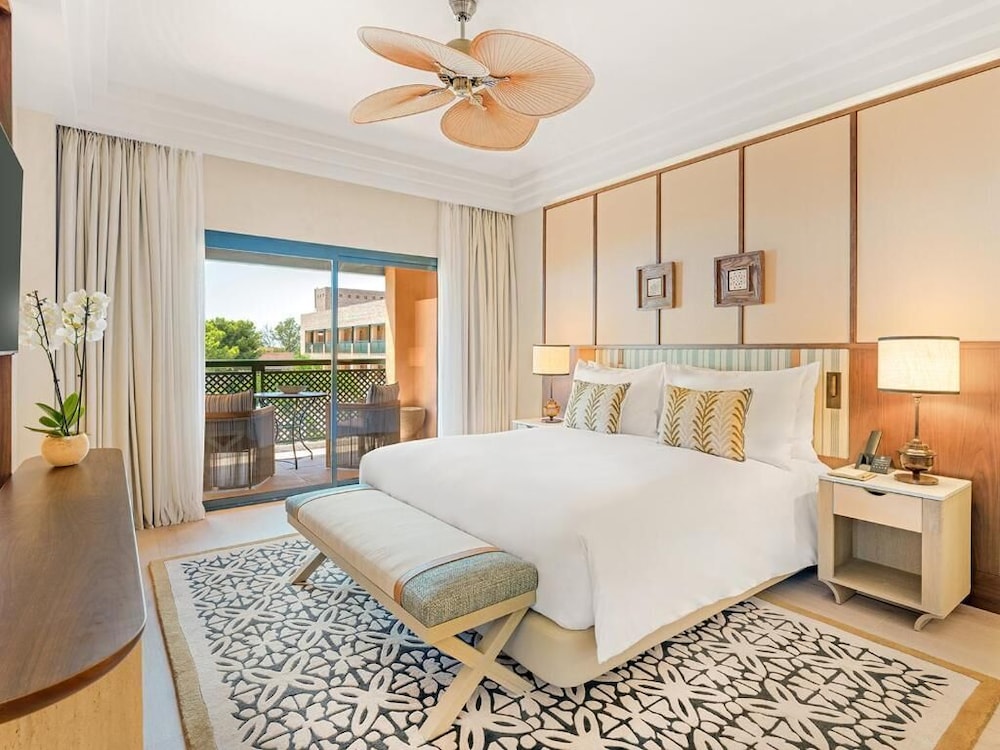 Suite, King Bed, Sea View, Sofa, Terrace