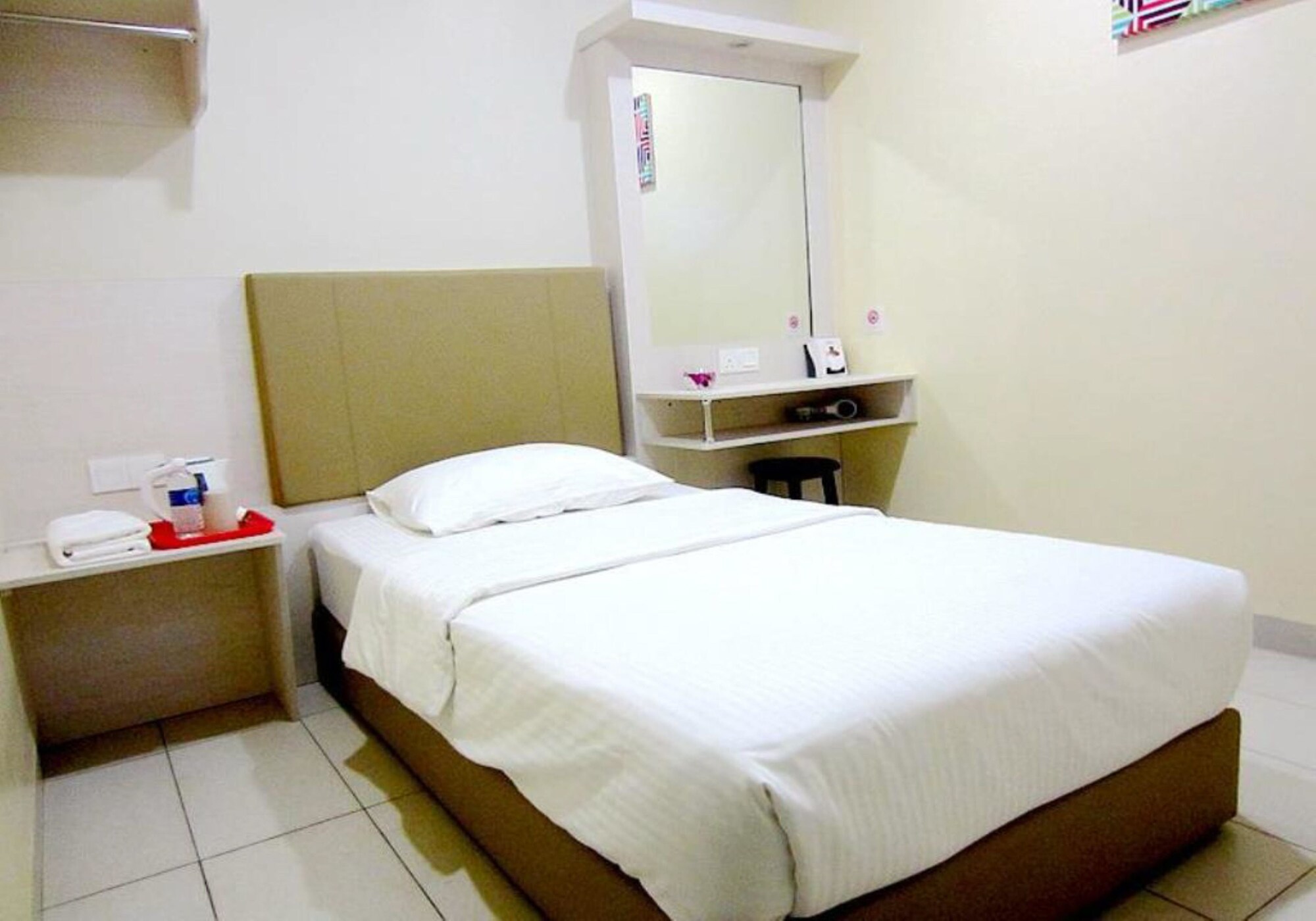 Standard, Single Bed, No Window