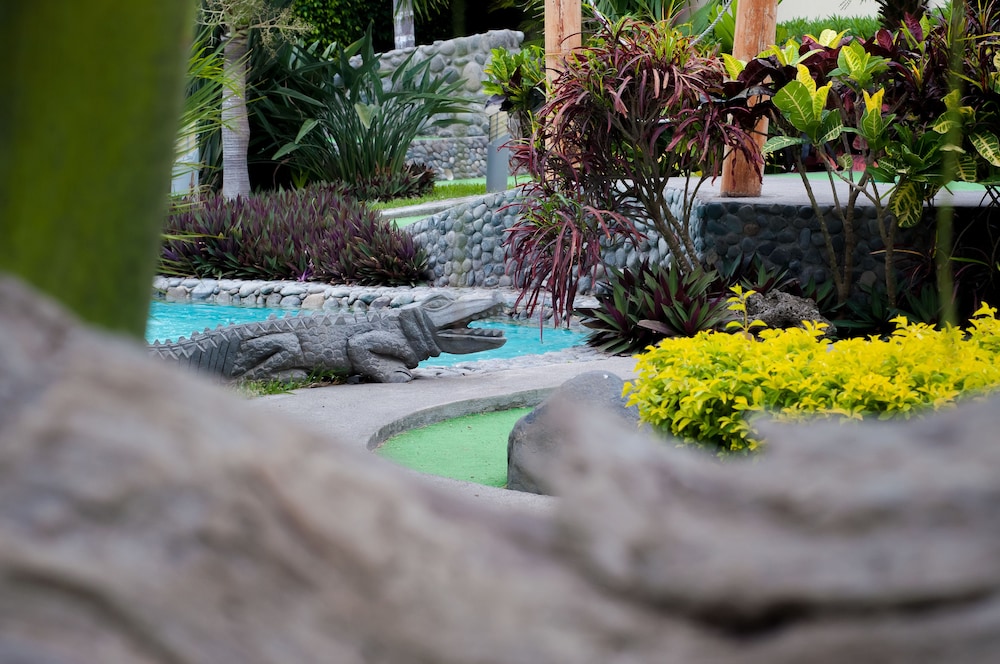 Artisan Family Hotels & Resort Collection Playa Esmeralda 77/79