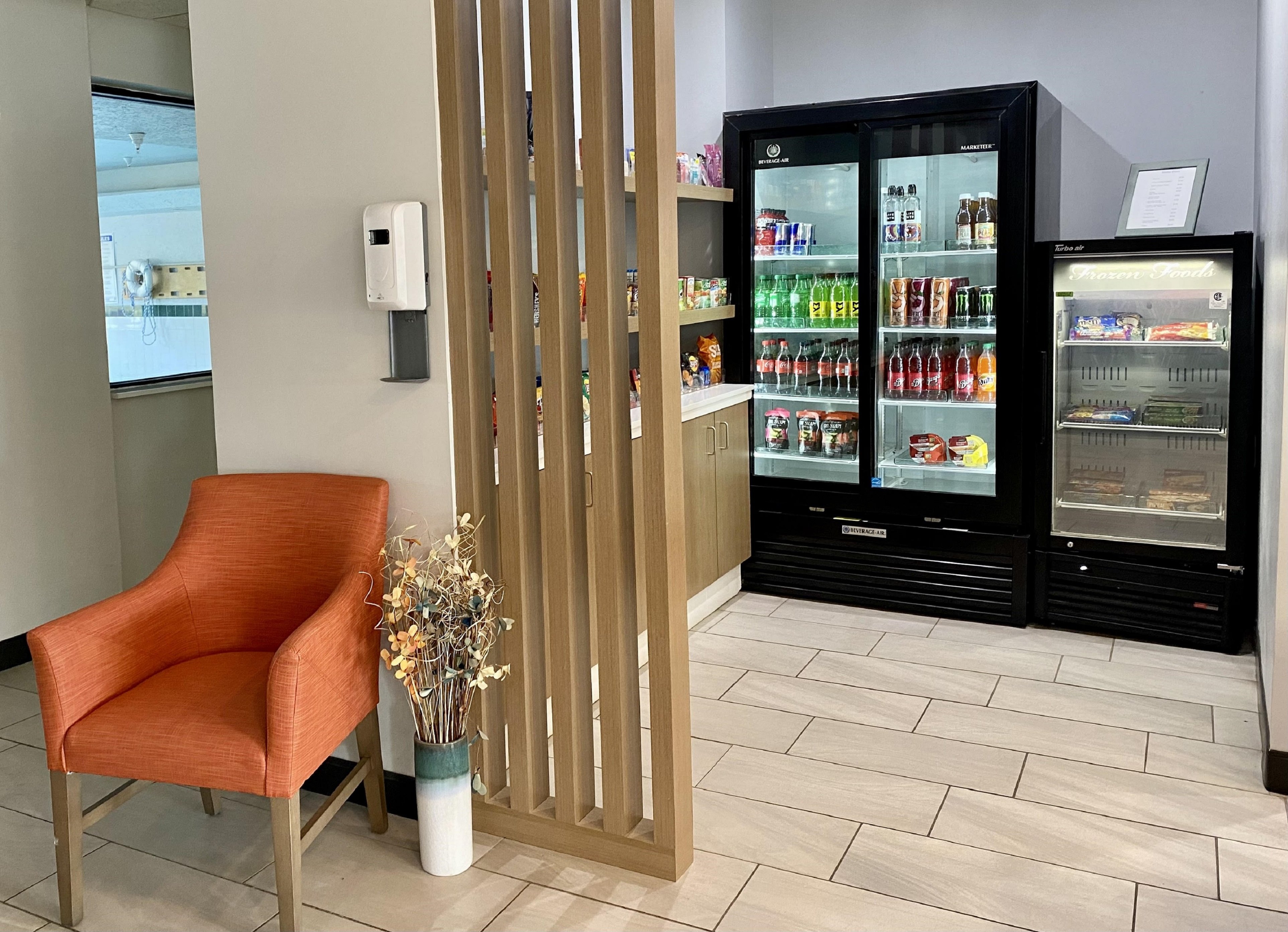 Holiday Inn Express Hotel Suites Plymouth 57/82