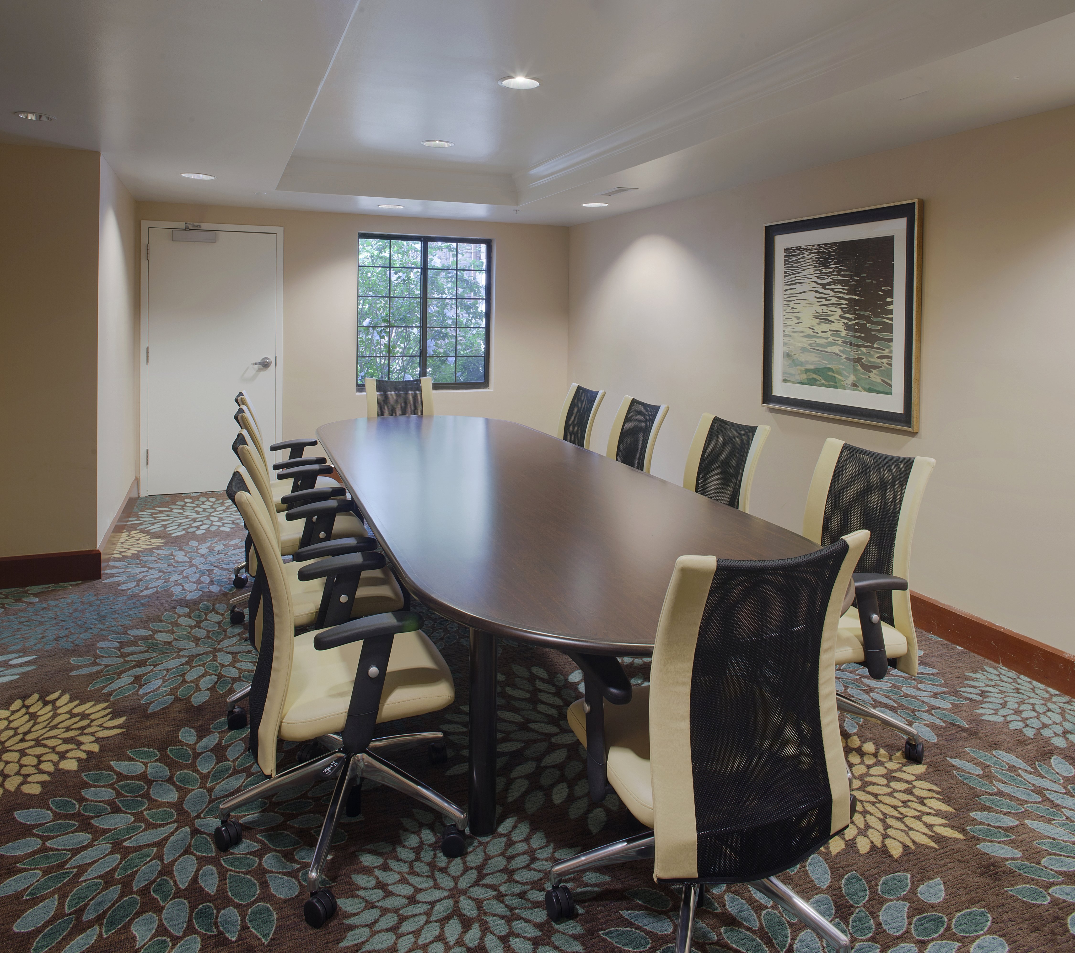 Staybridge Suites Fayetteville Univ of Arkansas 45/51
