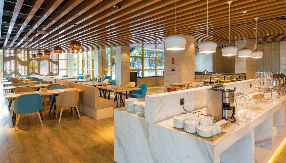 Atour Hotel (Chongqing Hongyadong Riverside) 27/36