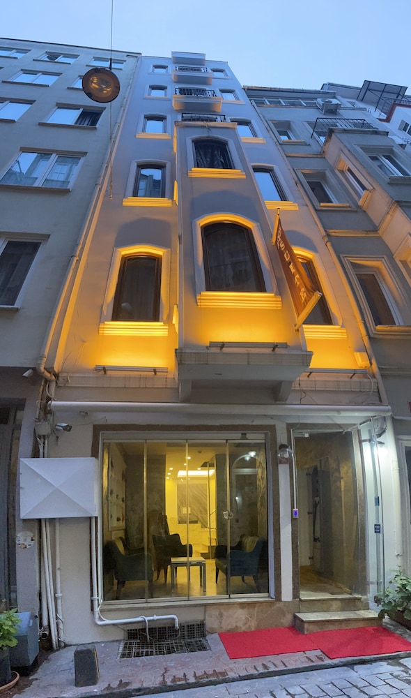 Montena Suite - Adults Only 6/50