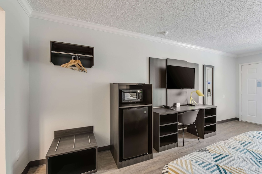 Motel6 Kilgore, TX 35/42