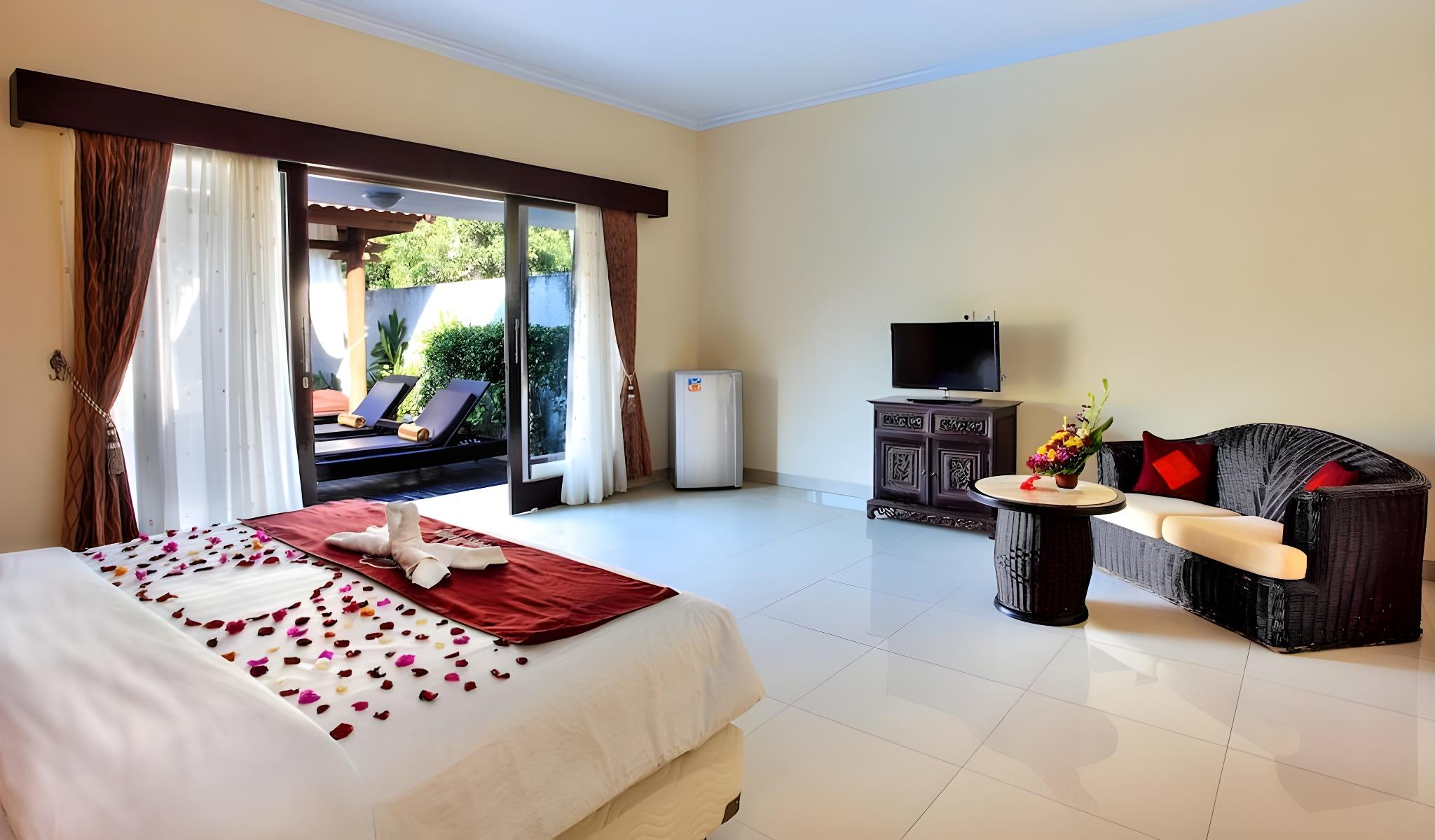 Family, Villa, King Bed, Beach Front, Pool View