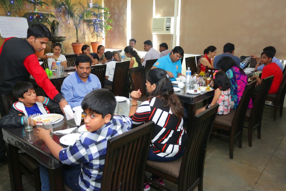 HOTEL PADMINI PALACE 37/56