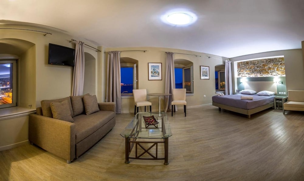 Hotel Diogenis 34/44