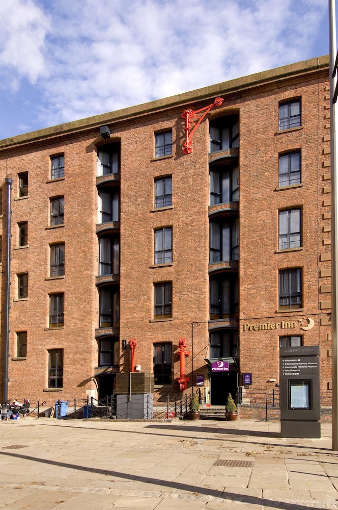 Premier Inn Liverpool City Centre (Albert Dock) in LIVERPOOL