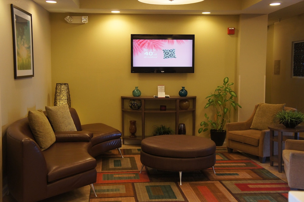 Candlewood Suites Clarksville 33/47