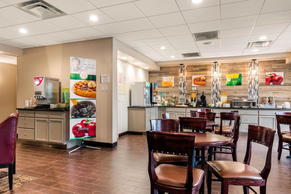 restaurant-cafeteria
