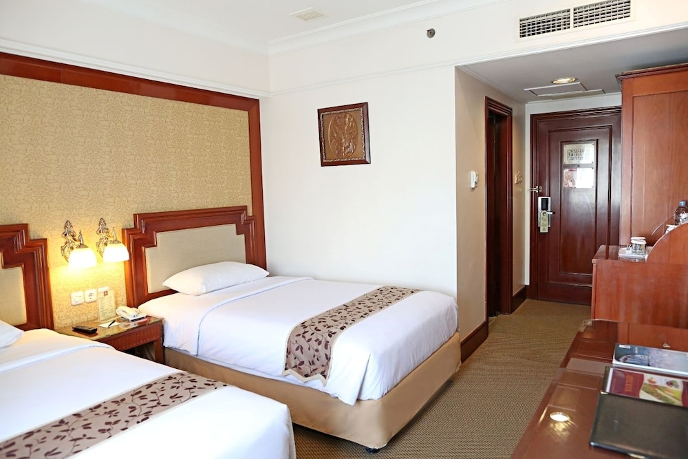 Golden Boutique Hotel Melawai 11/48