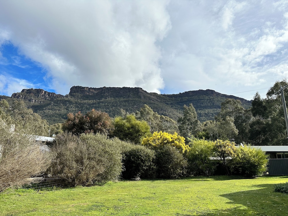 GRAMPIANS CHALETS 41/50
