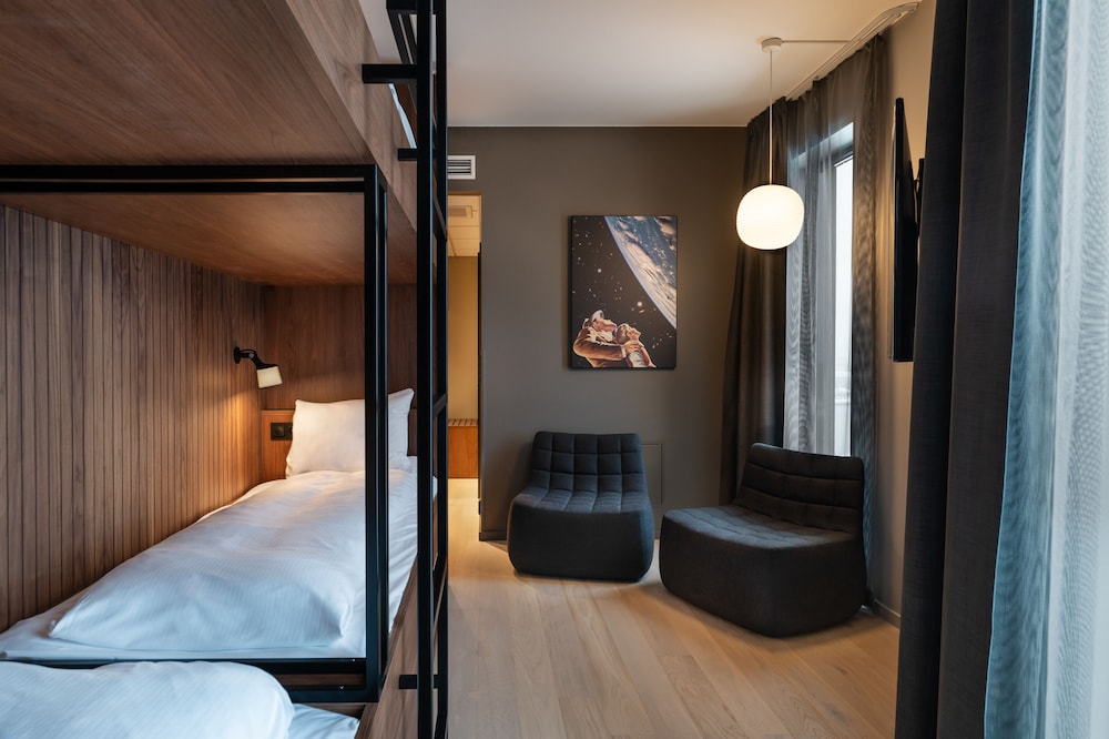 Quality Hotel River Station 16/65