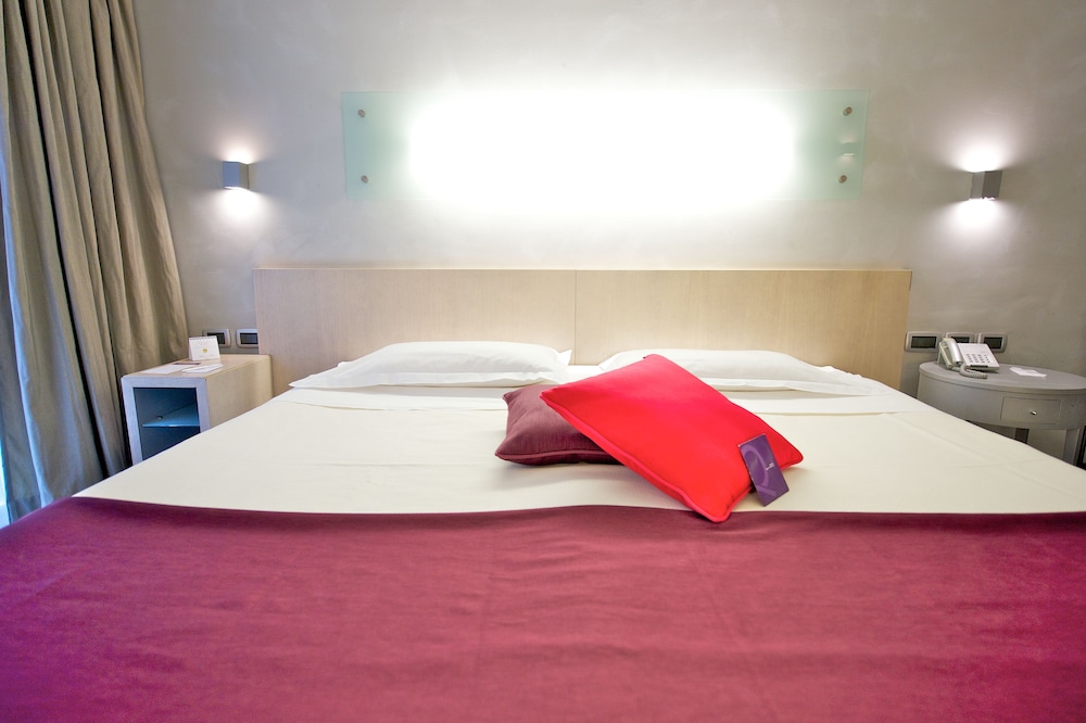 Mercure Palermo Centro 34/70