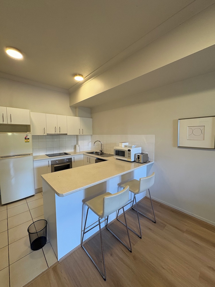 Parkview Apartments 33/45